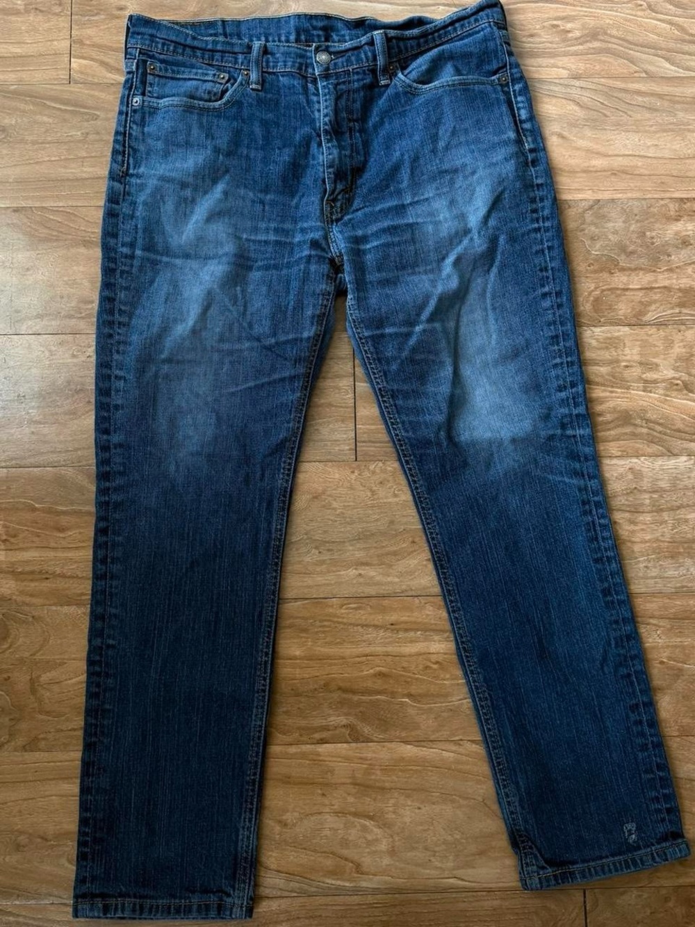 Levi's Slim Straight Jeans in Dark Blue Wash